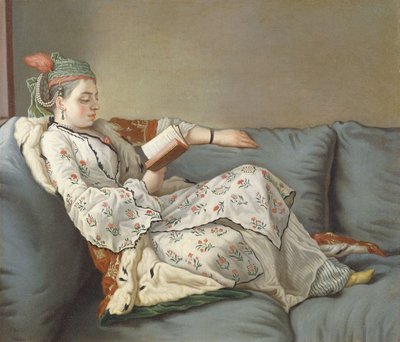 De Sultane Leest, een dame in Turkse kleding lezend op een divan door Jean Étienne Liotard