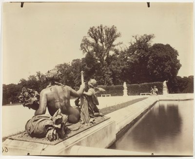 Versailles, Park hoek door Jean Eugène Auguste Atget