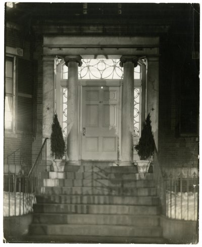 Vrouwenstad Club Deur, Boston, VS, ca. 1902-10 door Jessie Tarbox Beals