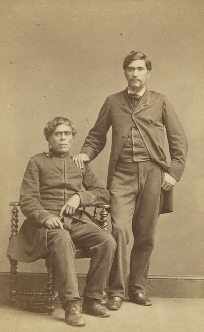 Wharepapa en Horomona Te Atua (Solomon de God) c.1863 (albumine print) door John Beattie