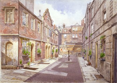 Zicht op armenhuizen in Cock Court, Jewry Street, City of London, 1886 door John Crowther
