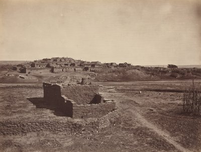 Zuni Pueblo, 1879 door John Karl Hillers