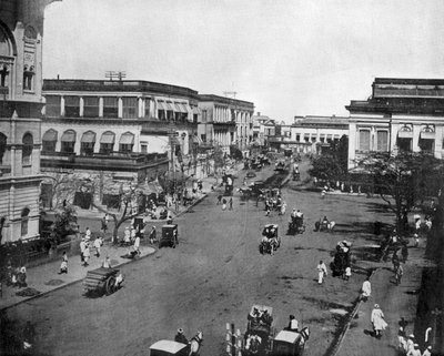 Straat van Clive in Calcutta in India, foto door John Lawson Stoddard (1850-1931) Reiziger en Conferencier Educatieve publicatie voor -Chicago (zw/w foto) door John Lawson Stoddard