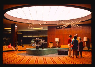 Nevele Hotel Lobby, Wawarsing, New York, VS door John Margolies