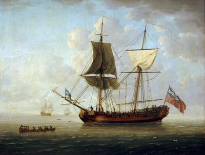 Een Britse brigantijn, met de rode vlag en de Union Jack, offshore in een kalme zee door John the Elder Cleveley