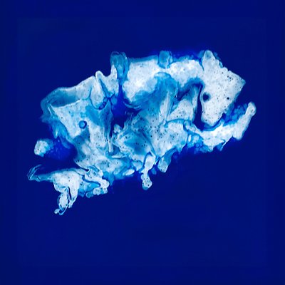 Serene Blue Flow door Jonas Weikel