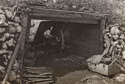 Album "Meine weltkriegs - Erinnerungen Zuidwestfront (Karinthië, Italië, Zuid-Tirol) 31/03/1915-12/11/1918 - Josef Zohles Wien": militair depot door Josef Zohles