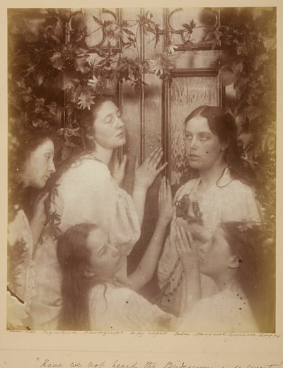 Hebben we niet gehoord dat de Bruidegom zo Lief is door Julia Margaret Cameron