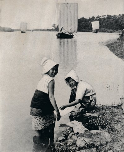Een wasserij aan de rivieroever, ca. 1900, 1921 door Julian Leonard Street