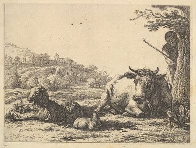 Koe, volwassen schaap en jong schaap liggend in het gras, verderop staat een herder gedeeltelijk, 1656 door Karel Du Jardin