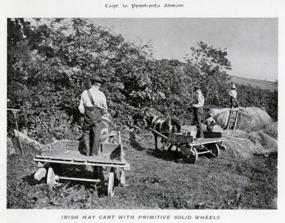 Ierse hooiwagen met primitieve massieve wielen (zwart-wit foto) door Karl Karlovich Piratsky
