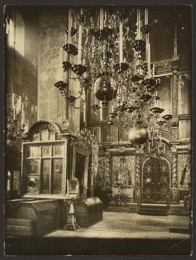 Het Kremlin: binnenaanzicht van de Aartsengelkathedraal, gebouwd in 1333 door Karl Karlovitz Bulla
