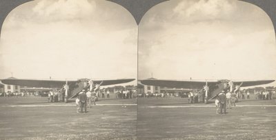 Groep van 3 stereografische weergaven van luchtvaart, inclusief de gebroeders Wright, 1900-1929 door Keystone View Company