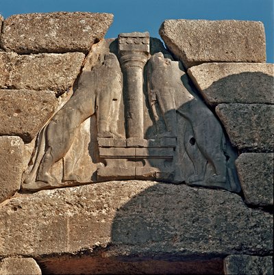 De Poort van de Leeuwen: site van de oude stad Mycene, in de Peloponnesos (1500-1100 v.Chr.) Griekenland door Late Helladic Period Mycenaean