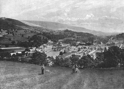 Llangollen en Crow Castle, ca. 1900 door Lettsome and Sons