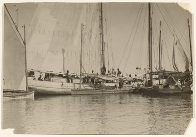 [Oesterboten, Mobile Bay, Alabama]. door Lewis W. Hine