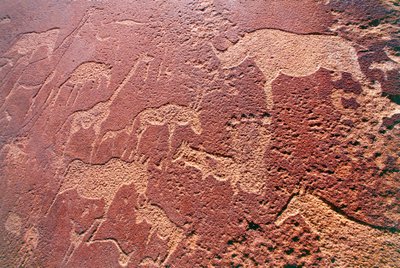Namibië, Damaraland Wildernisgebied, Twyfelfontein, Brandberg Bergen, rotstekeningen uit de Steentijd door Unbekannt Unbekannt