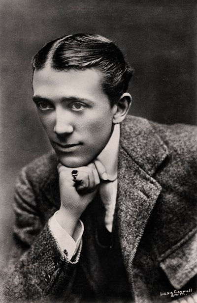 Gerald Du Maurier, Engelse acteur en theatermanager door Lizzie Caswall Smith