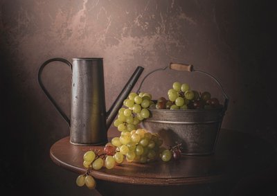Vintage druivenoogst door Margareth Perfoncio