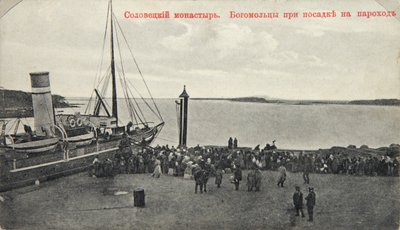 Pelgrims, Solovetsky Klooster, Rusland, 1904 door Maxim Dmitriev