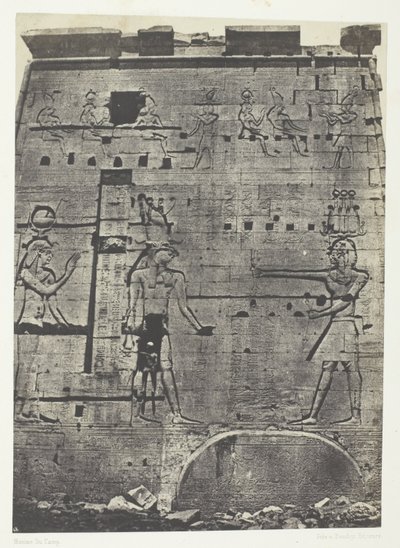 Grote tempel van Isis in Philoe, tweede pyloon; Nubië, plaat 74 uit het album "Egypte, Nubië, Palestina en Syrië" (1852) door Maxime Du Camp