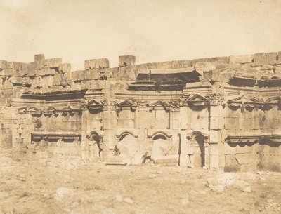 Interieur van de omheining van de Tempel van Baalbek Heliopolis door Maxime Du Camp