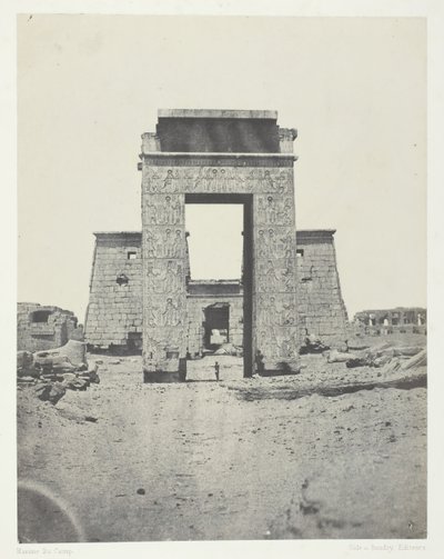 Karnak, Propylon van de tempel van Khons, Thebe, 1849-51, gedrukt 1852 door Maxime Du Camp