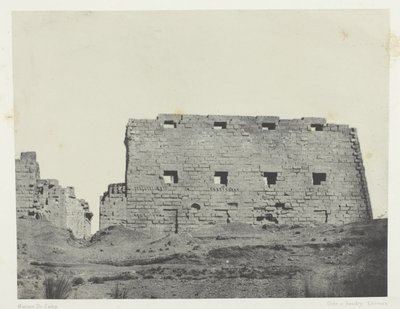 Paleis van Karnak, Grote Pylonen van Zuidwest; Thebe door Maxime Du Camp