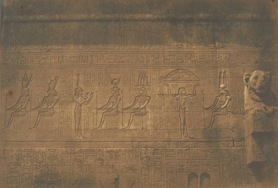 Beelden op de achtergevel van de grote Tempel van Dendera Tentyris door Maxime Du Camp