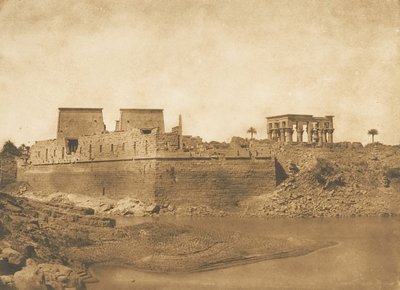 Algemeen uitzicht op het eiland Philae, genomen vanaf de zuidpunt van het eiland Begueh, 1849-50 door Maxime Du Camp
