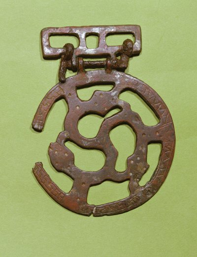 Riemversiering gevonden in Saint-Denis, Frankrijk (metaal) door Merovingian