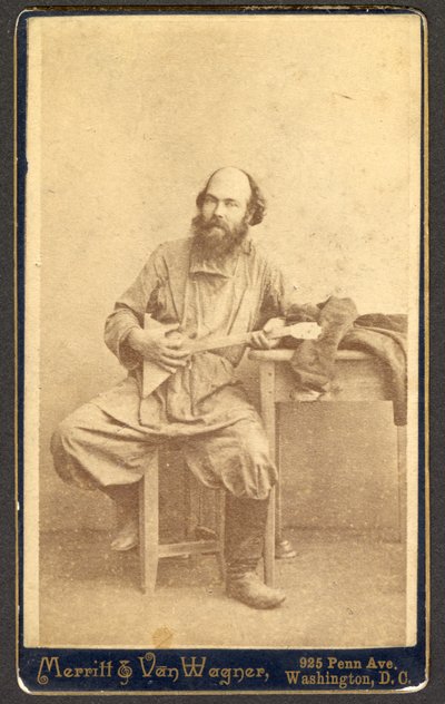 Portret van Onbekende Man met Balalaika door Merritt and Van Wagner