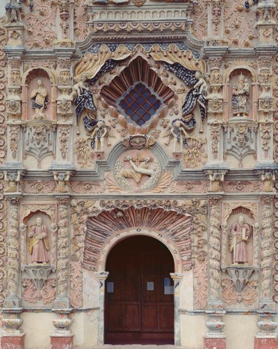 Gevel van de Franciscaner Missiekerk van Sint-Franciscus, 1754-62 door Mexican School
