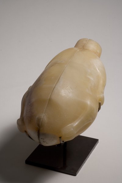 Tweedelig vat in de vorm van een eend (alabaster) door Middle Kingdom Egyptian