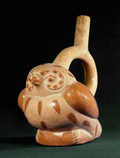 Precolumbiaanse kunst, Mochica cultuur: terracotta vaas in de vorm van een uil door Moche Moche