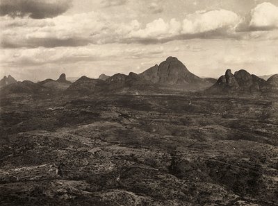 Het bouwen van een rijk in het fascistische tijdperk: de bergen van Adua, Ethiopië, 09/05/1936 door Modestino Baldinetti
