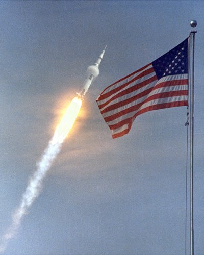 Apollo 11 - NASA door NASA Images