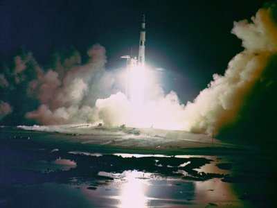 Apollo 17 - NASA door NASA Images