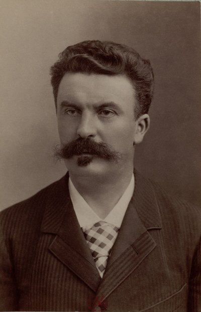 Guy de Maupassant - fotografie door Atelier Nadar door Nadar