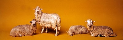Schaap, uit de kerststal en boom door Neapolitan School