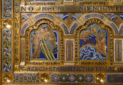 Verdun Altaar: detail van de Hemelvaart van Elia en Mozes die de Tafelen van de Wet ontvangt door Nicholas of Verdun