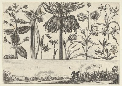Horizontaal paneel met een rij bloemen boven een fries met een gevechtsscène in een landschap door Nicolas Cochin