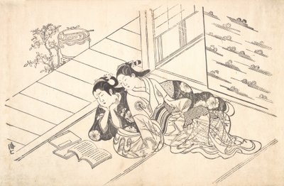 Twee vrouwen liggend op de vloer van een kamer en een boek lezend door Nishikawa Sukenobu