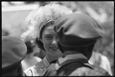 Prinses Margaret begroet troepen bij de viering van de onafhankelijkheid van Jamaica door Orlando Suero