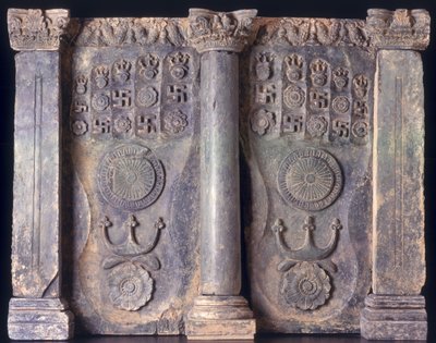 Fries met de voetafdrukken van de Boeddha, Gandhara 1e tot 5e eeuw na Christus door Pakistani School