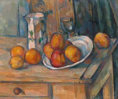 Stilleven met Melkkruik en Fruit door Paul Cézanne
