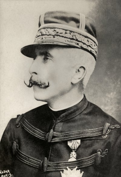 Portret van de Franse generaal Auguste De Galliffet (foto) door Paul Nadar