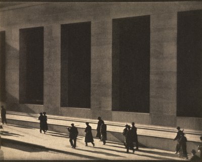 New York [Wall Street] door Paul Strand