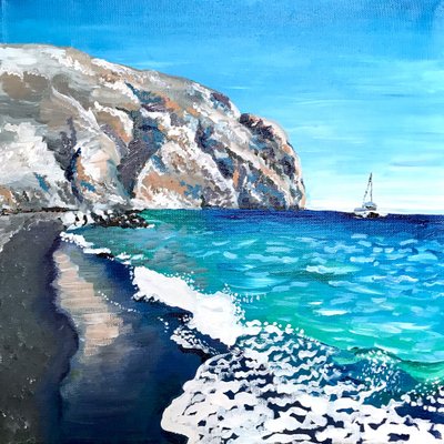 Kliffen bij het zwarte zandstrand door Pauline Wegman | Key and Sea Creative