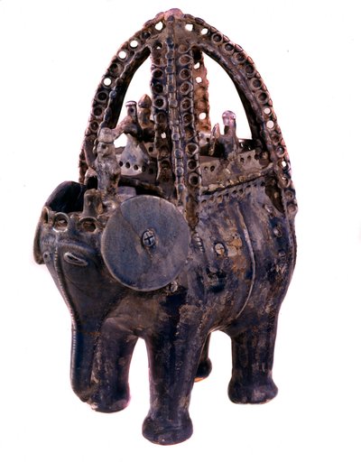 Perzische kunst: rhyton in blauwe faience uit de regio Gorgan in Iran door Persian School